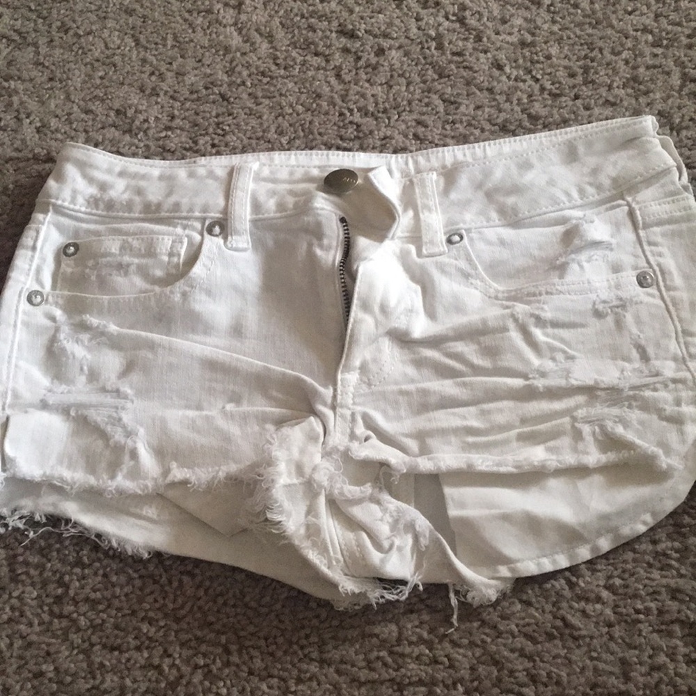 Erica’s eagle white jean